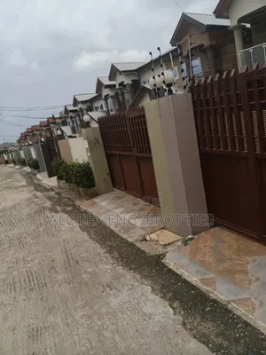 3bdrm Duplex in Teiman Abokobi, Pentecost for rent