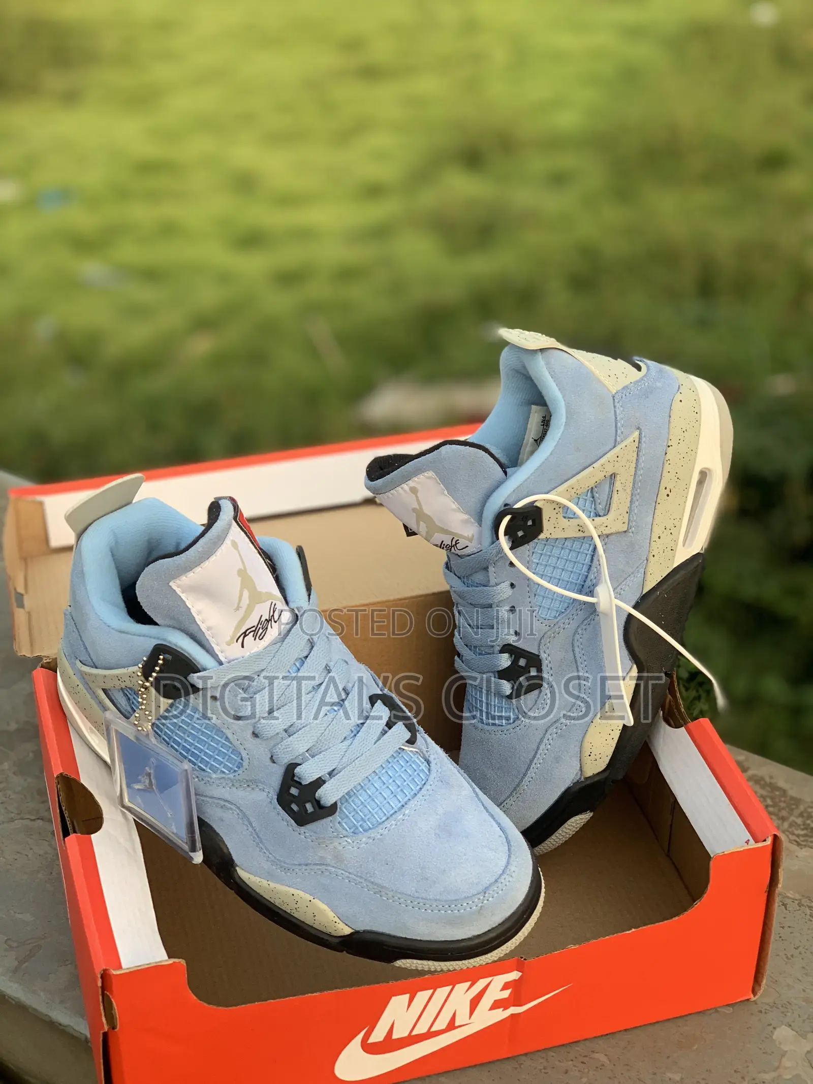 Air Jordan 4 in Box as Seen