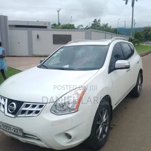 Nissan Rogue 2014 White