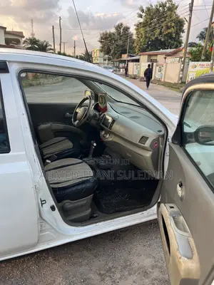 Nissan March 1.2 FWD 2005 White