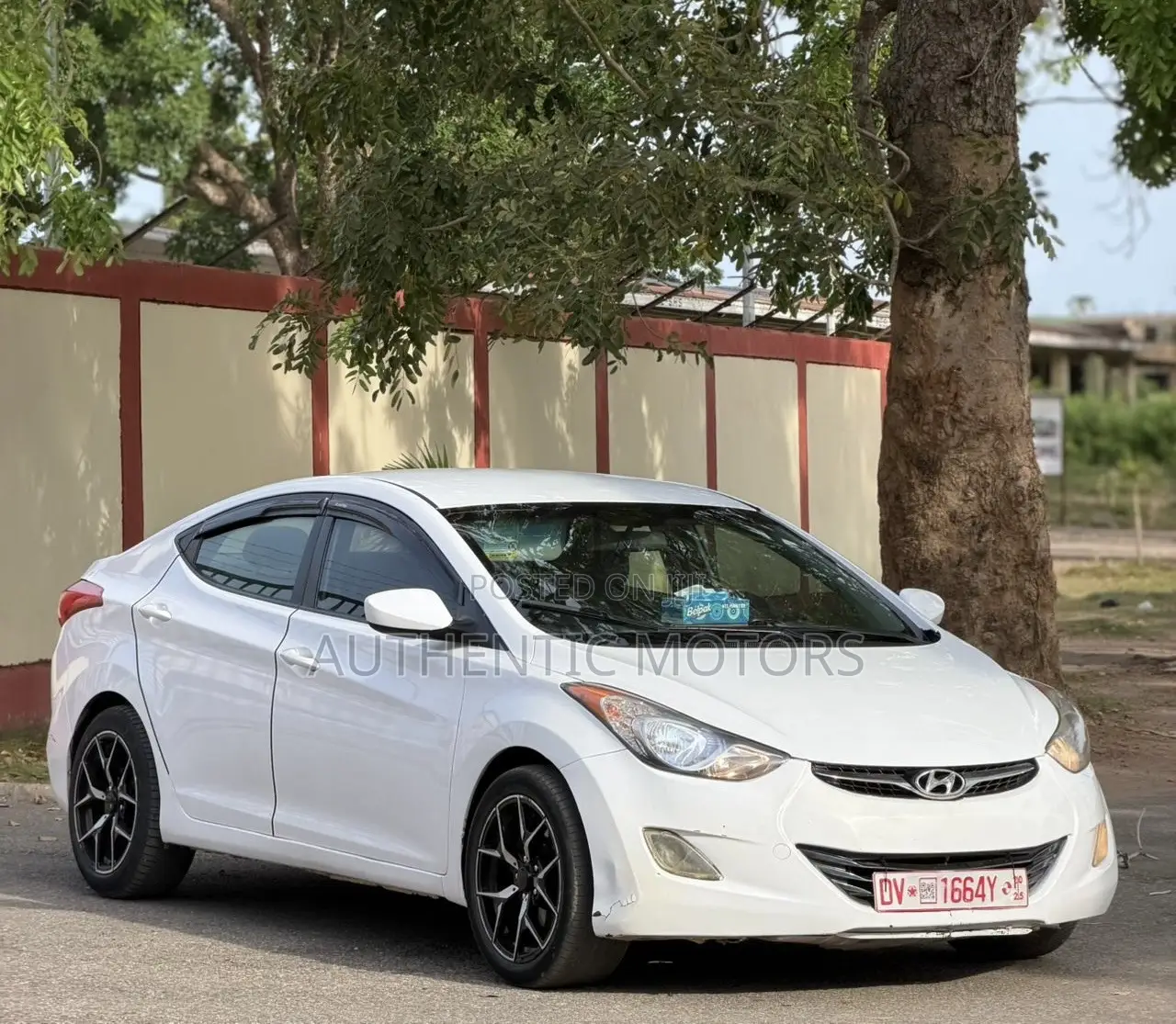 Hyundai Elantra 2013 White