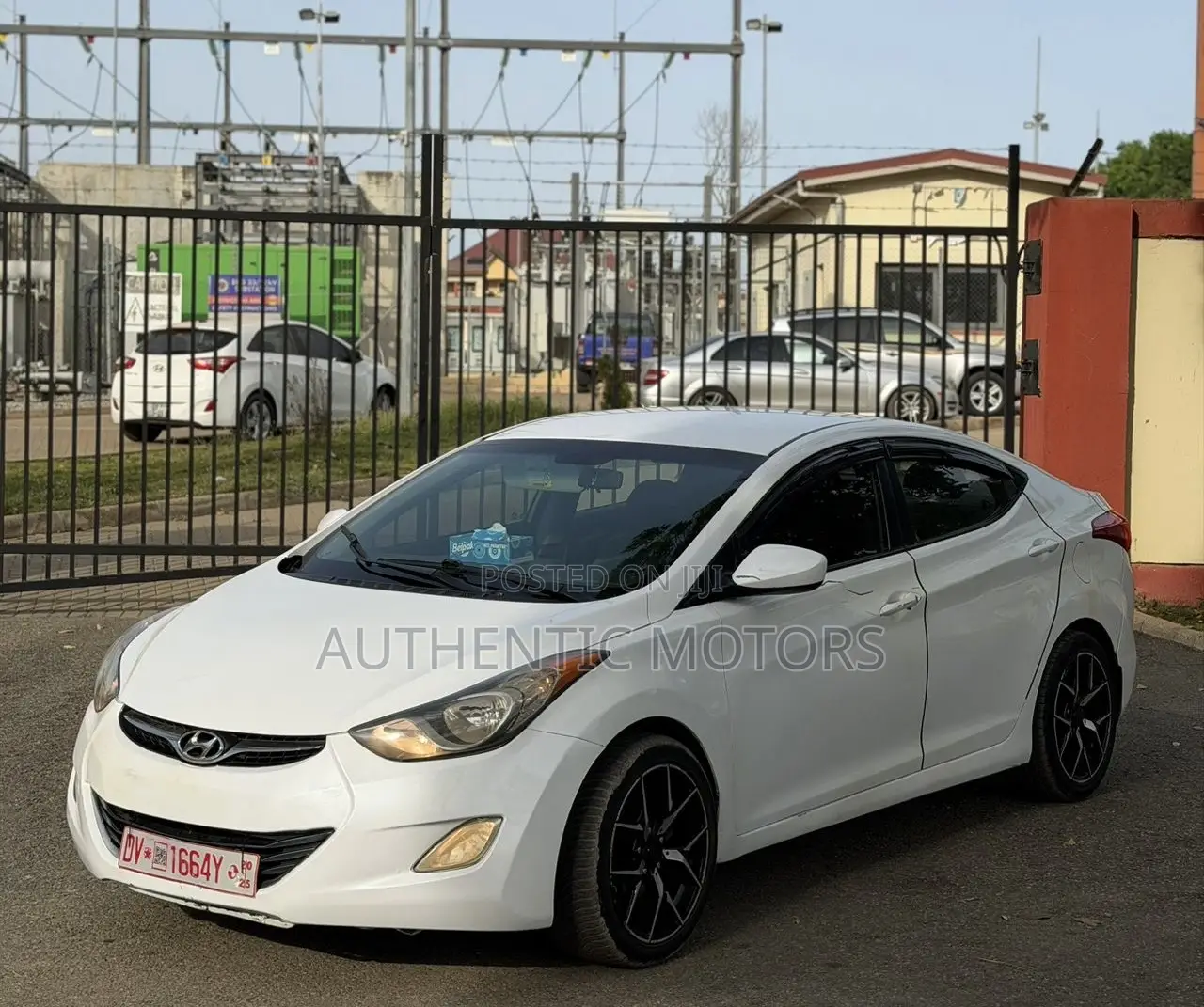 Hyundai Elantra 2013 White