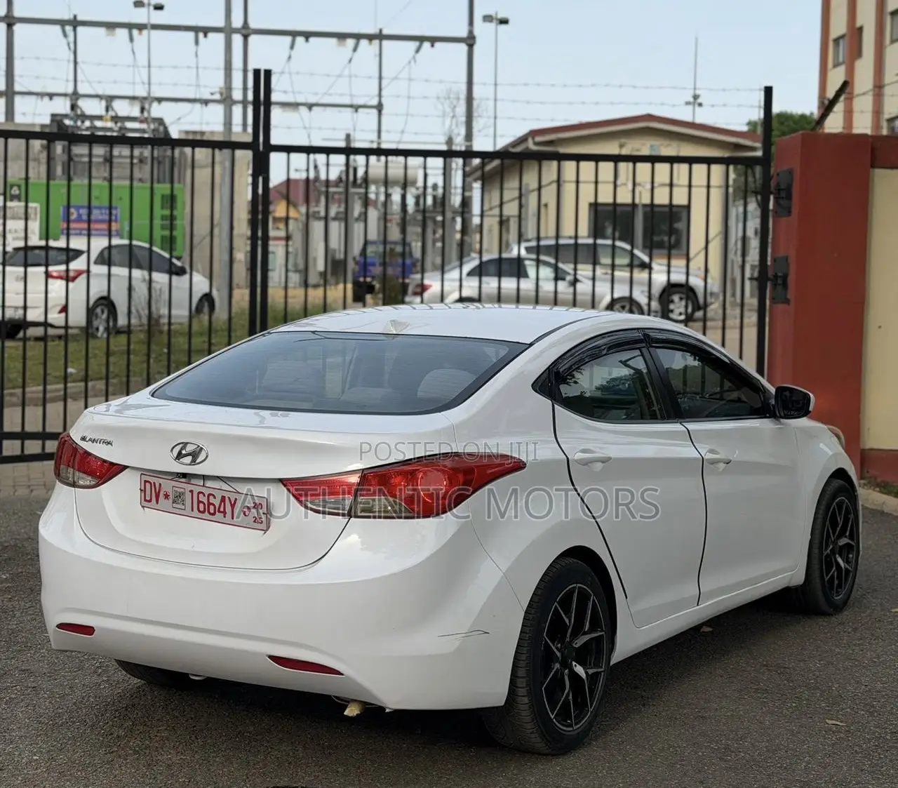 Hyundai Elantra 2013 White