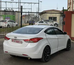 Hyundai Elantra 2013 White