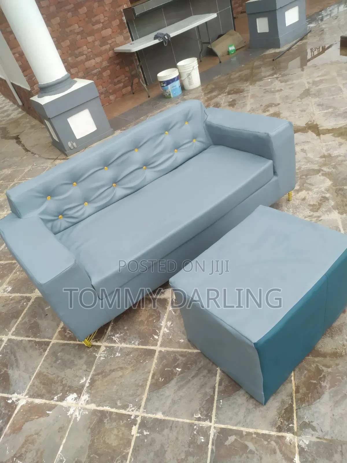 Brand New, Quality 3 in 1 Sofa Chair With Center Table for Sale