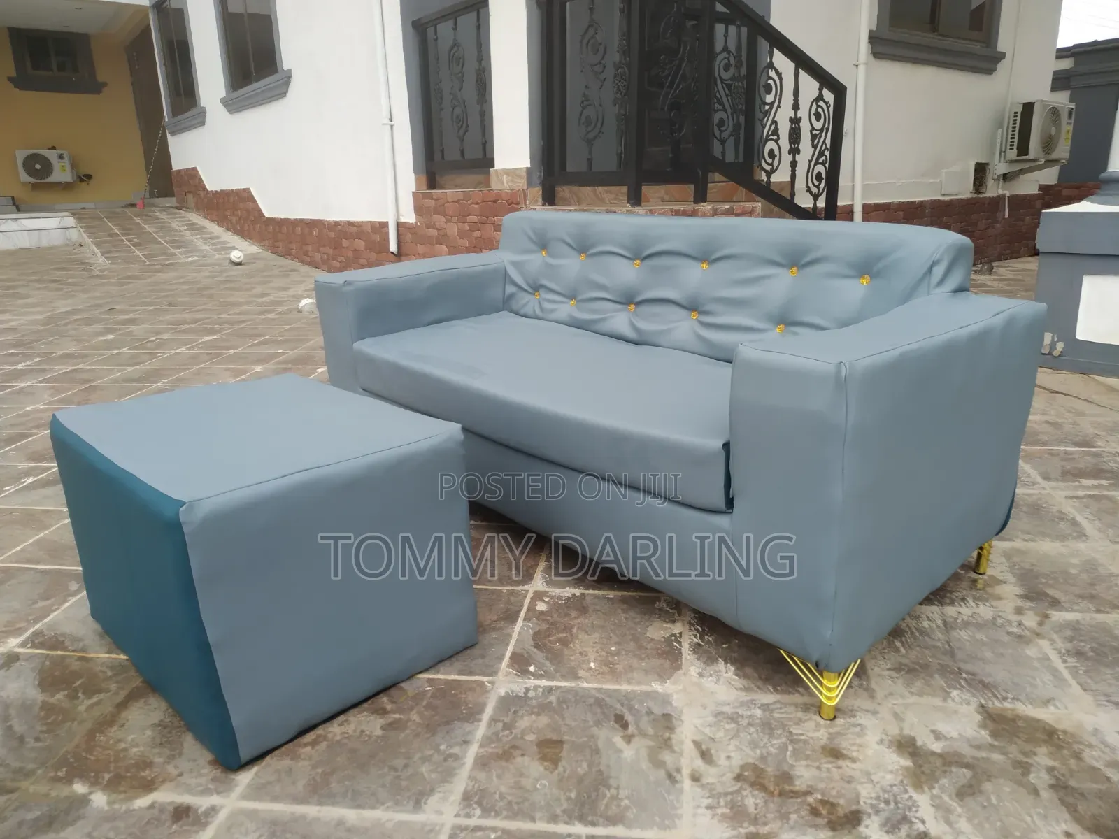 Brand New, Quality 3 in 1 Sofa Chair With Center Table for Sale