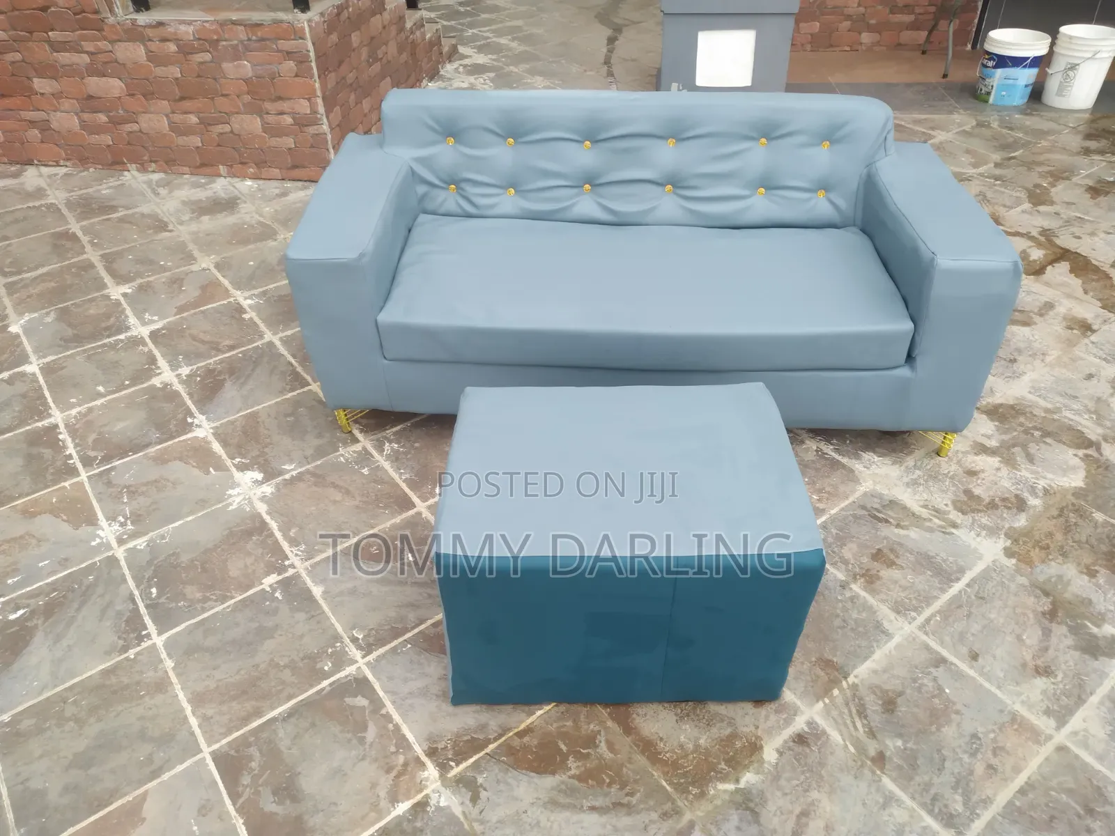 Brand New, Quality 3 in 1 Sofa Chair With Center Table for Sale