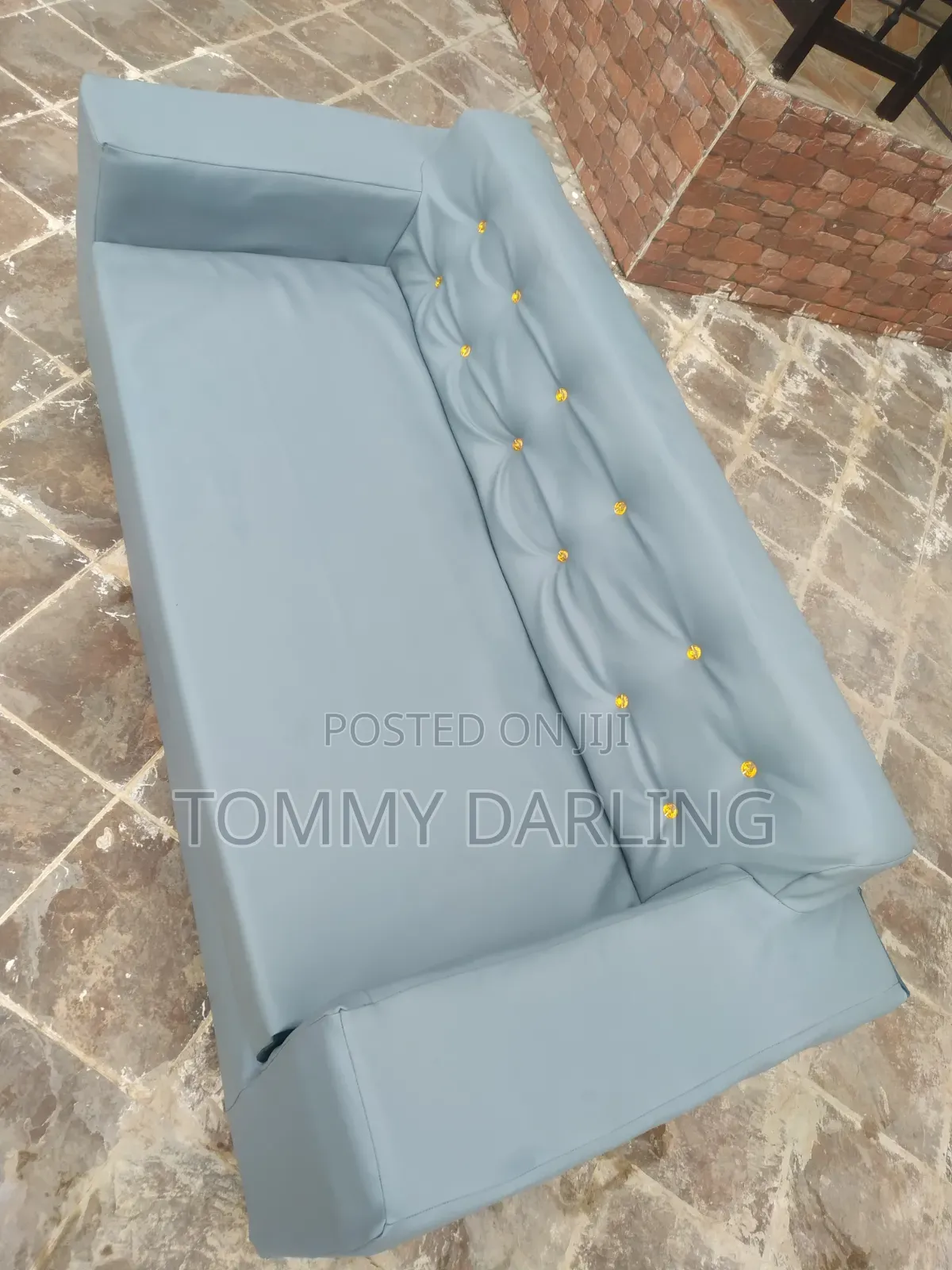 Brand New, Quality 3 in 1 Sofa Chair With Center Table for Sale