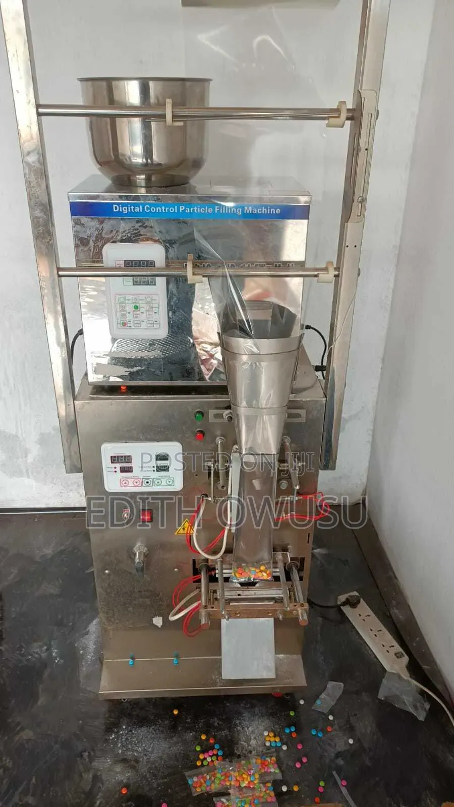 Sealing and Packaging Machine for Spices and Granular .