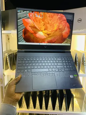 Laptop HP Victus 15 16GB AMD Ryzen 5 SSD 512GB