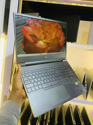 Laptop HP Victus 15 16GB AMD Ryzen 5 SSD 512GB