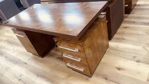 Modern Office Desk (14d)