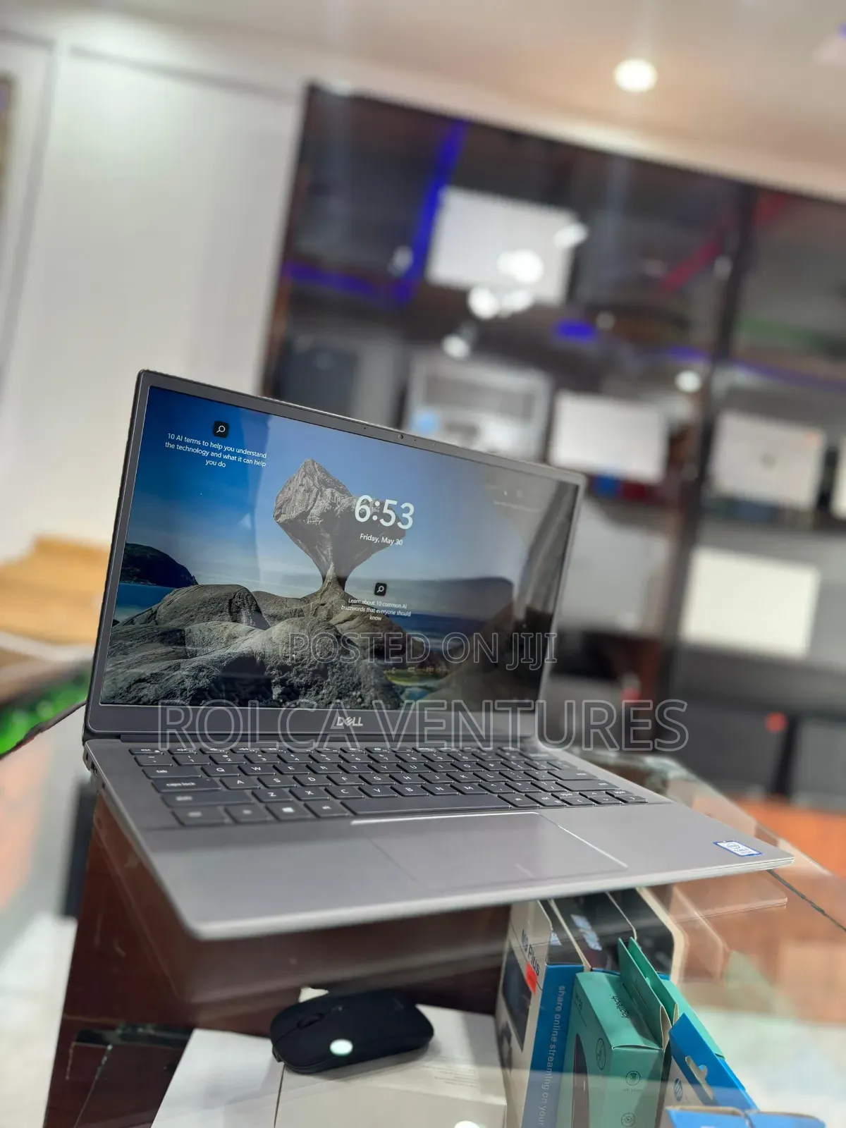 Laptop Dell Latitude 3301 8GB Intel Core i7 SSD 256GB