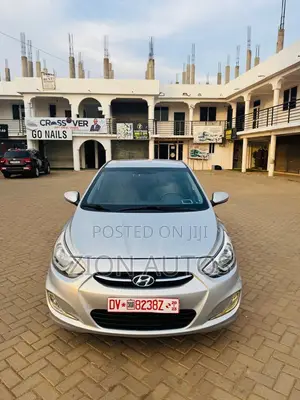 Hyundai Accent SE Sedan 2016 Silver