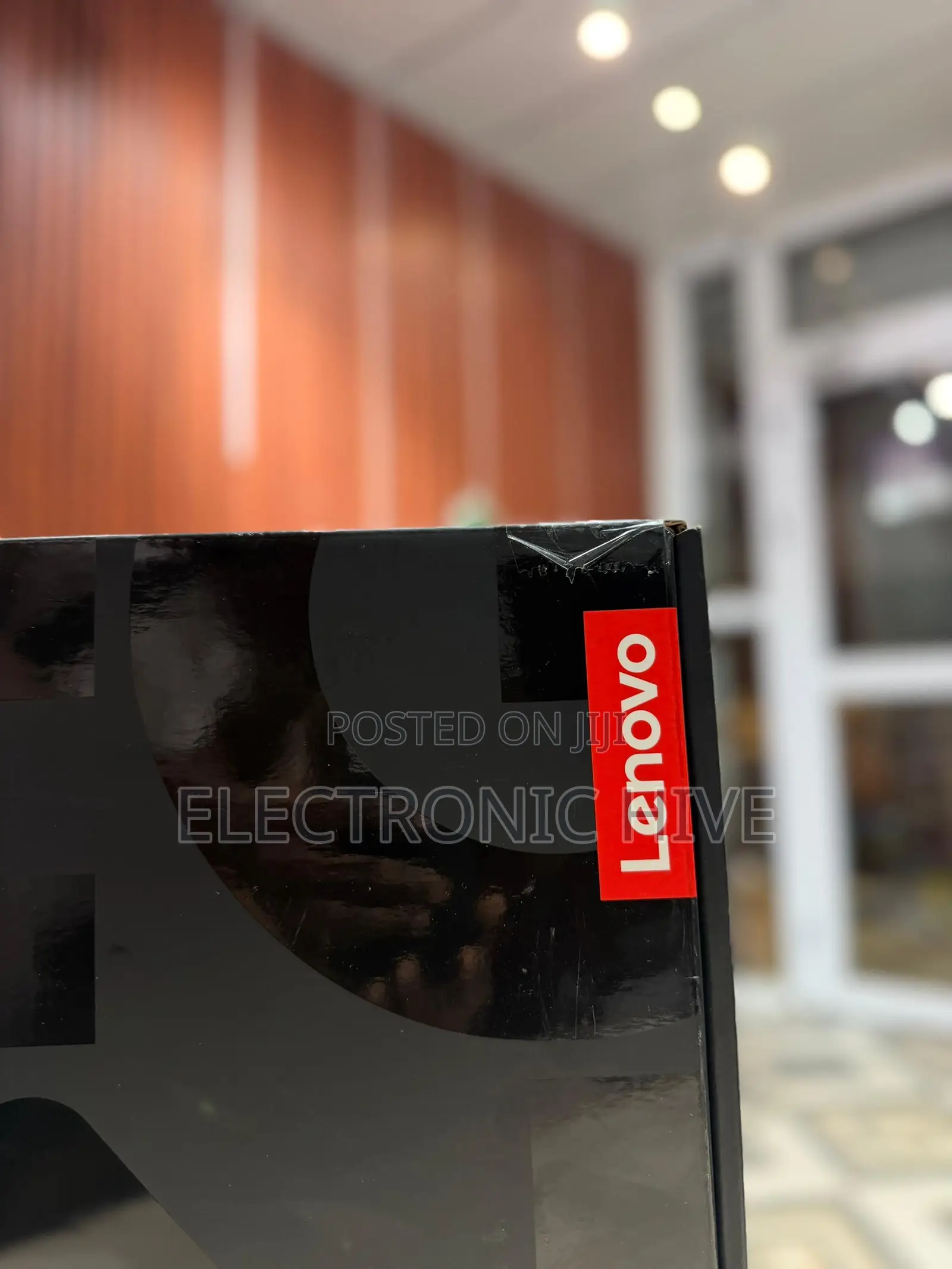 New Laptop Lenovo Legion 7 32GB Intel Core Ultra 7 SSD 1T
