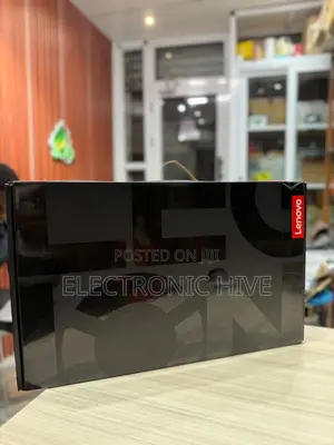 New Laptop Lenovo Legion 7 32GB Intel Core Ultra 7 SSD 1T