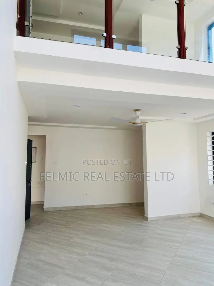 4bdrm Duplex in Felmic Real Estate, Mile 7 for sale