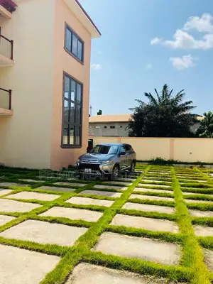 4bdrm Duplex in Felmic Real Estate, Mile 7 for sale