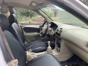 Toyota Corolla 2002 White