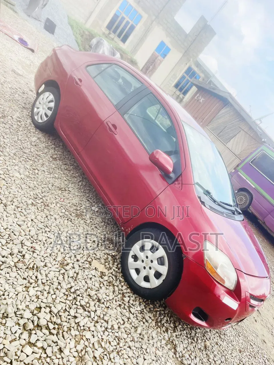 Toyota Yaris Base Hatchback 5dr 2010 Red