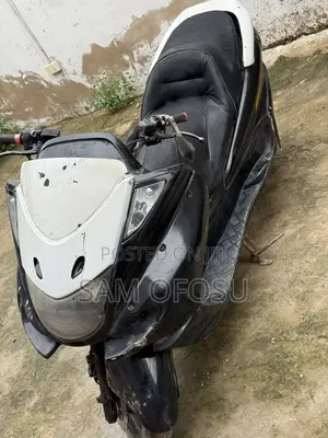 Yamaha Majesty 2015 Black
