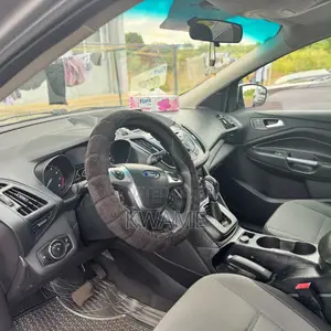 Ford Escape SE 4dr SUV AWD (1.6L 4cyl Turbo 6A) 2014 Gray
