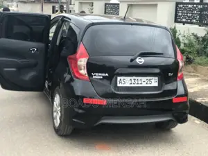 Nissan Versa 2019 Black
