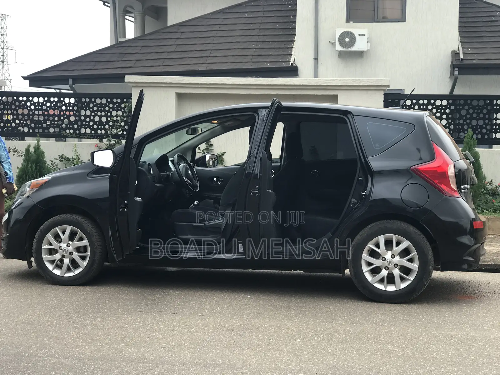 Nissan Versa 2019 Black