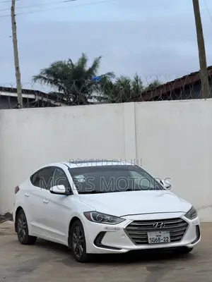 Hyundai Elantra 2018 White