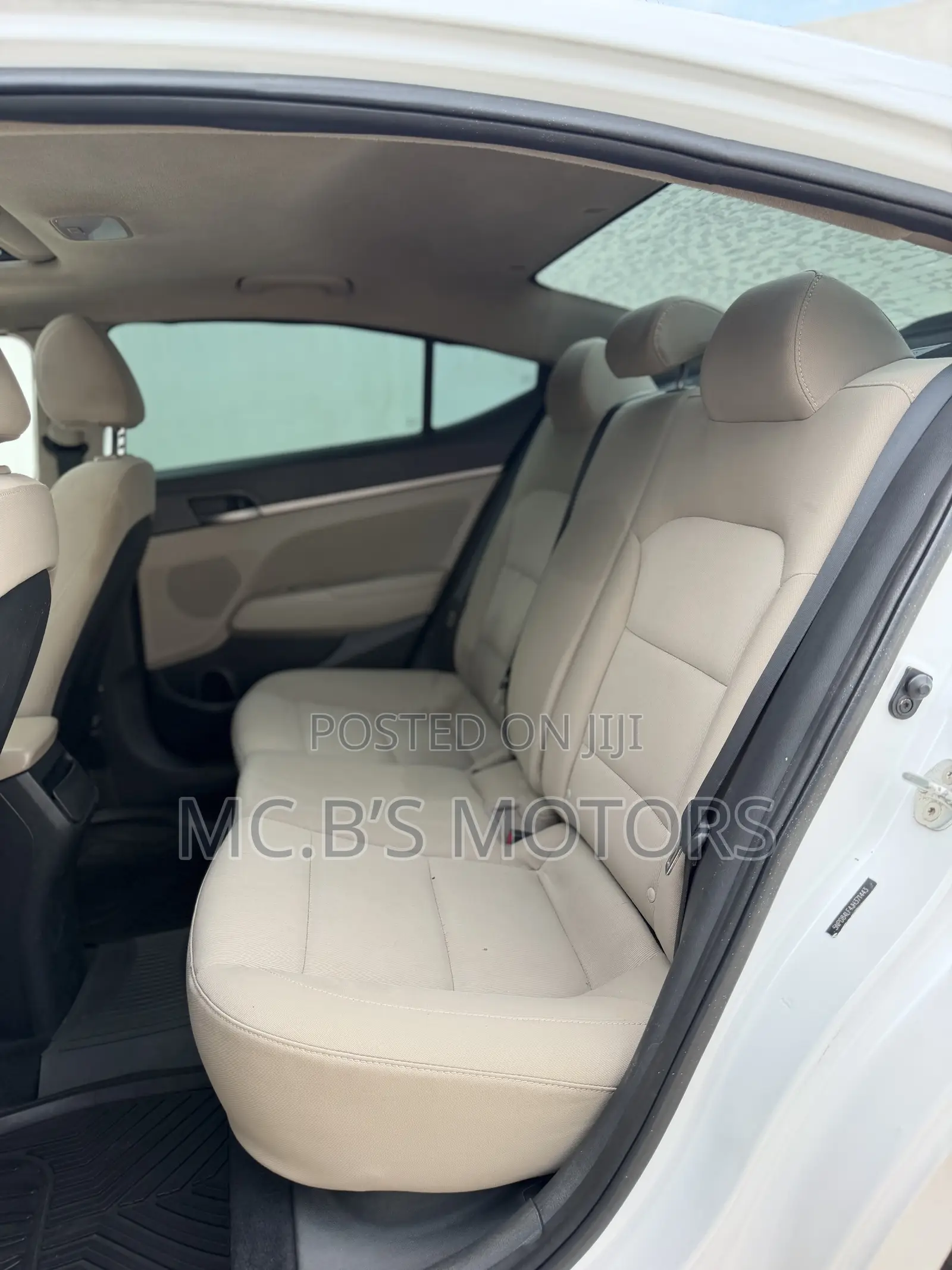 Hyundai Elantra 2018 White