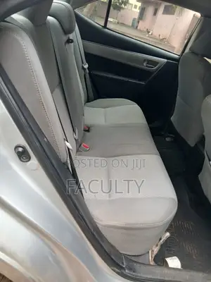 Toyota Corolla 2015 Silver