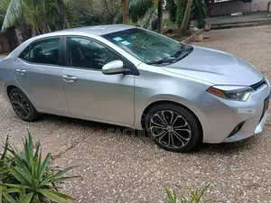 Toyota Corolla 2015 Silver