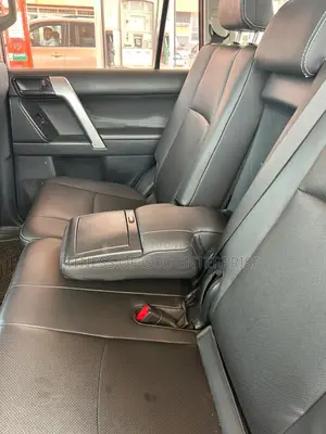 Toyota Land Cruiser Prado 2021 Black