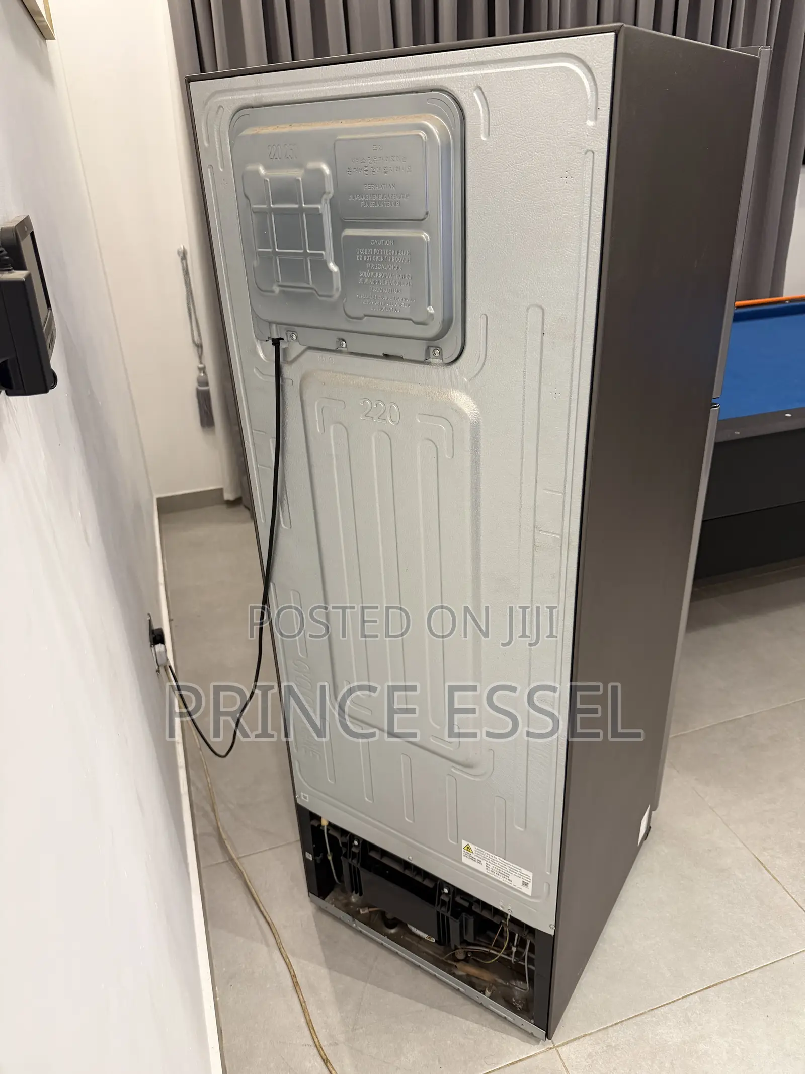 Very Neat Fridge