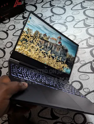 New Laptop HP Victus 15 24GB AMD Ryzen 5 SSD 512GB