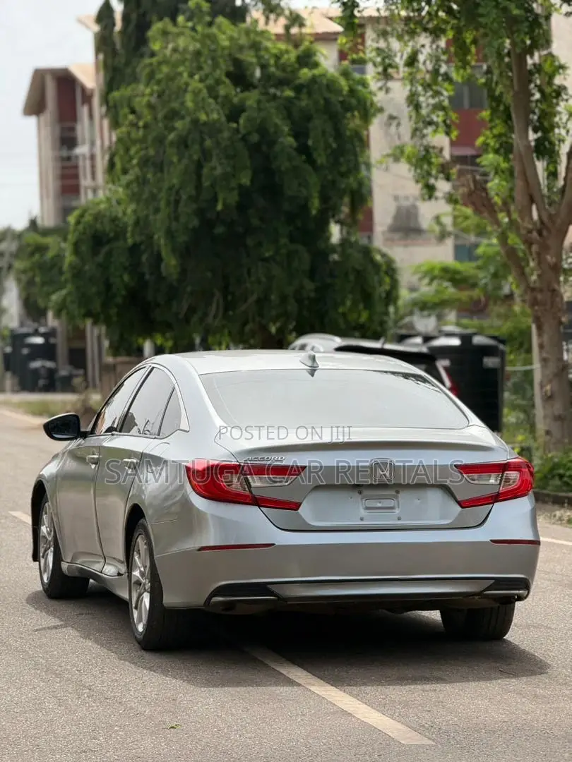 Honda Accord EX 2018 Silver
