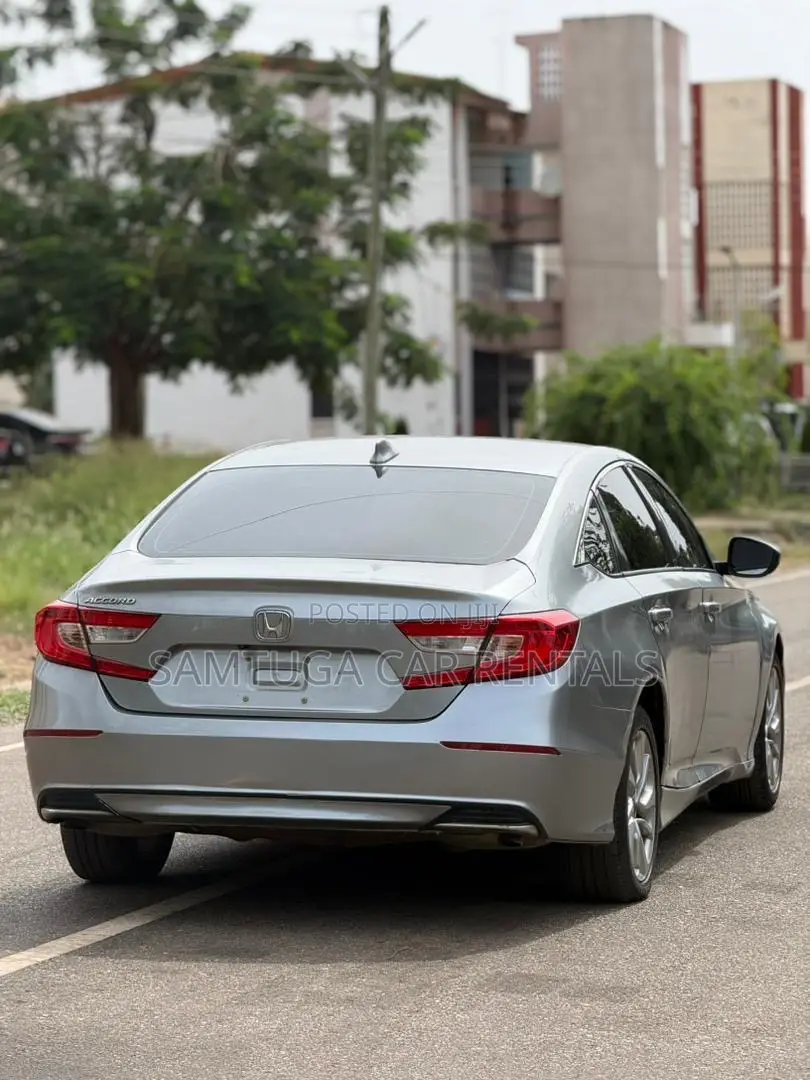 Honda Accord EX 2018 Silver