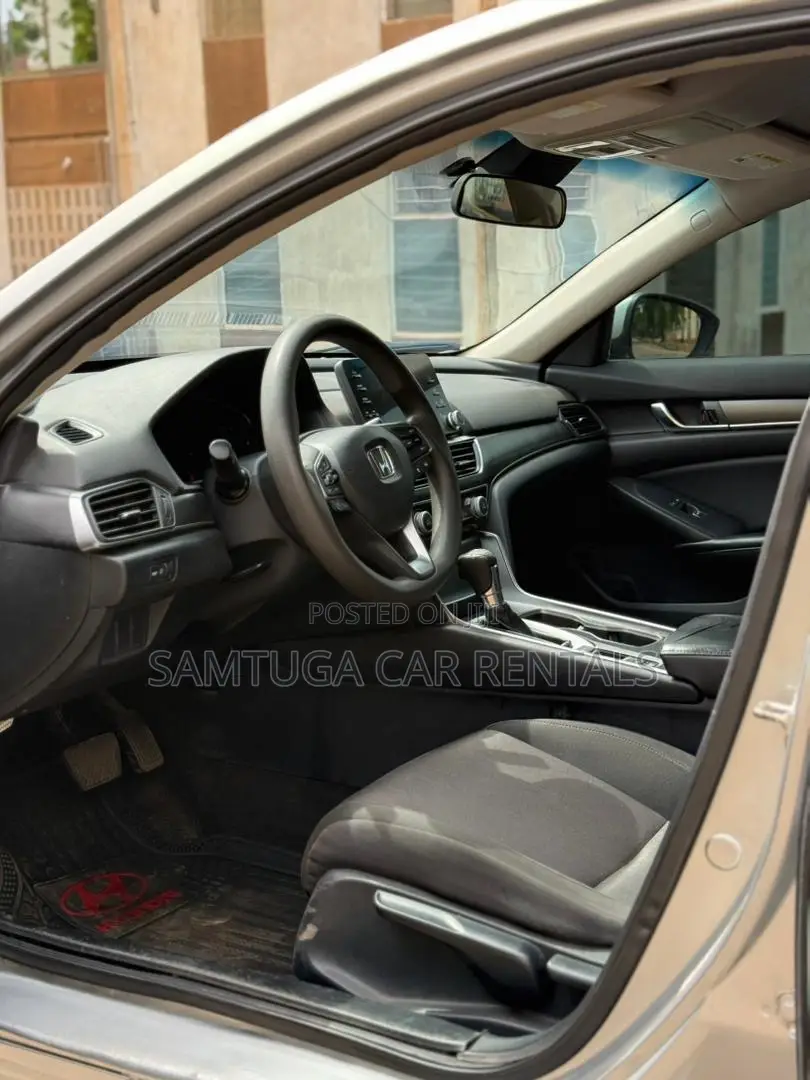 Honda Accord EX 2018 Silver