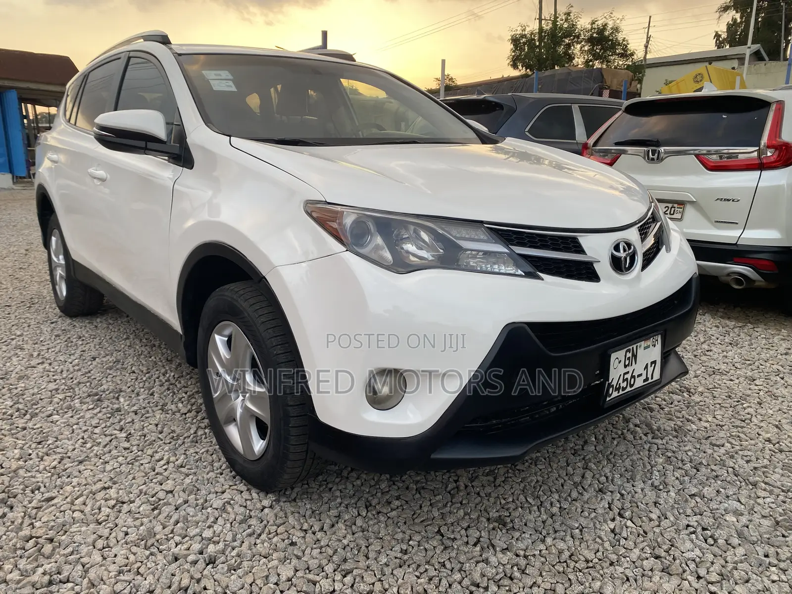 Toyota RAV4 LE 4dr SUV AWD (2.5L 4cyl 6A) 2015 White