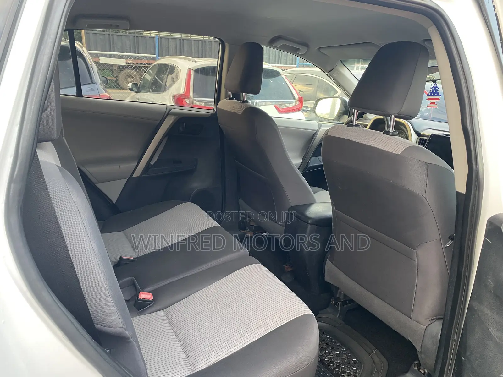 Toyota RAV4 LE 4dr SUV AWD (2.5L 4cyl 6A) 2015 White