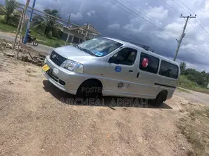 Toyota HiAce 2008 Silver