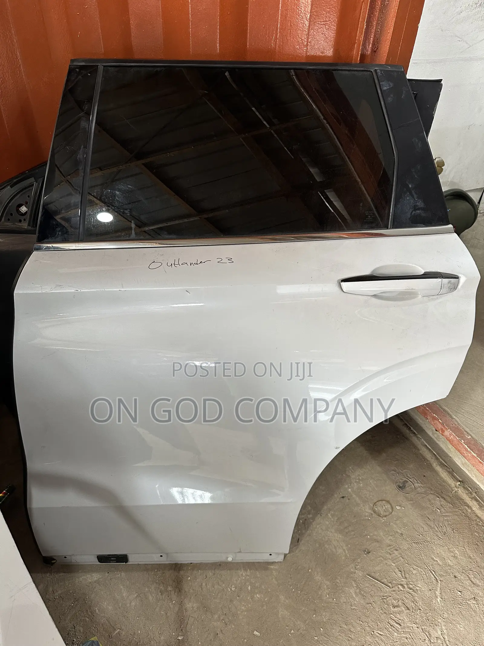 2023 Mitsubishi Outlander Doors.