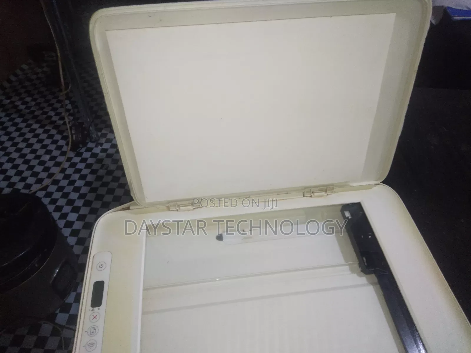 Distress Sale Hp Deskjet 2700