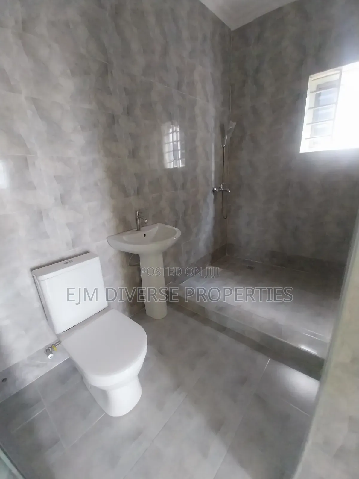 4bdrm Apartment in Hotel Green Mailk, Tsui-Bleoo for sale