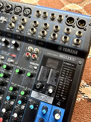 Yamaha Mg12xu Mixing Console