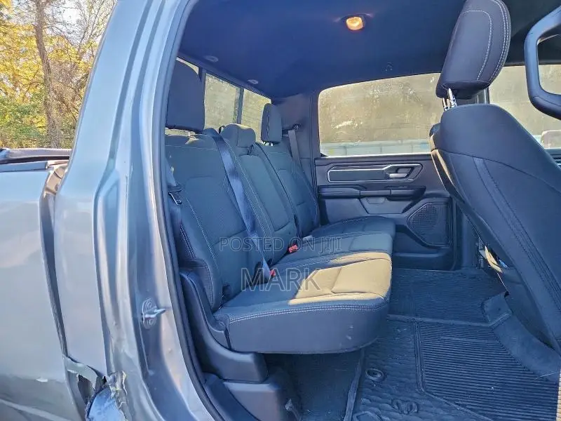 Dodge RAM 1500 3.6 Petrol AWD 2022 Silver