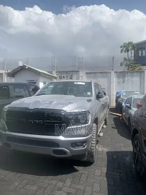 Dodge RAM 1500 3.6 Petrol AWD 2022 Silver