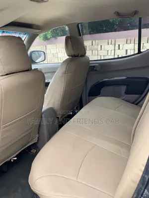 Mitsubishi L200 2010 White