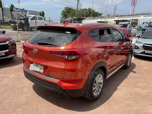 Hyundai Tucson SE AWD 2018 Red