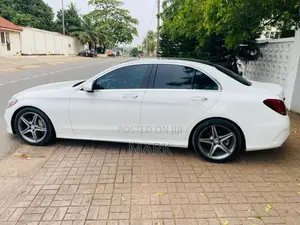 Mercedes-Benz C300 2015 White
